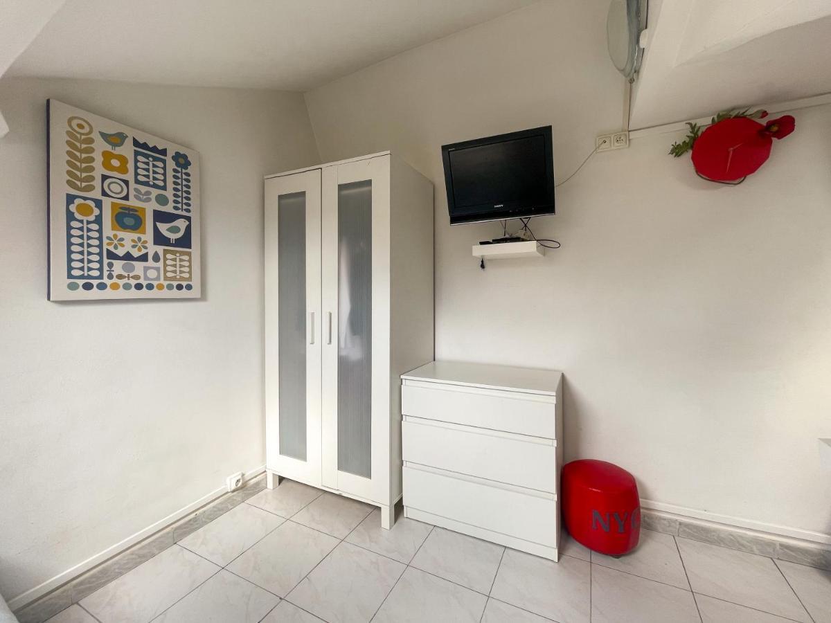 Dalpozzo- Wifi, Hyper Centre Leilighet
